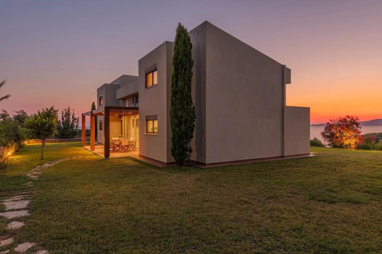 Villa Idyle - Beachfront Residence Tragana  Luaran gambar